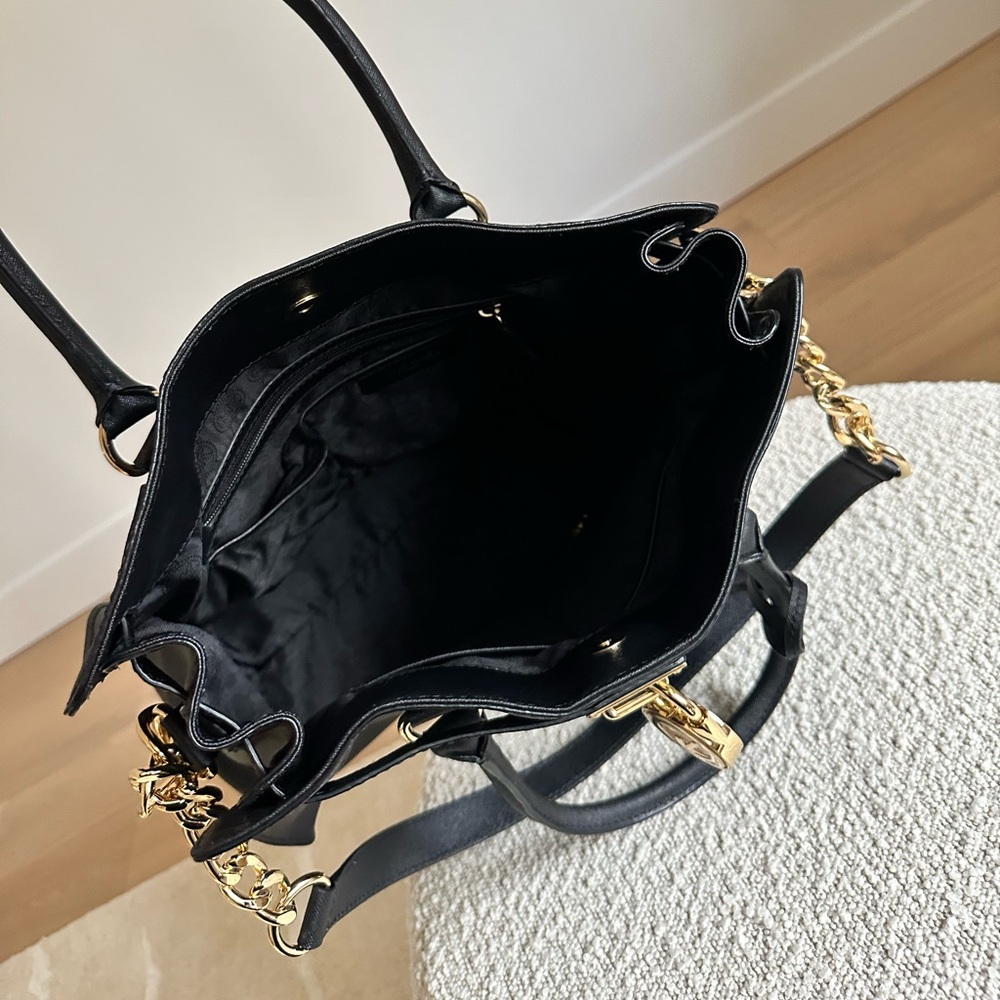 Michael Kors Handbag - Picture 5 of 8